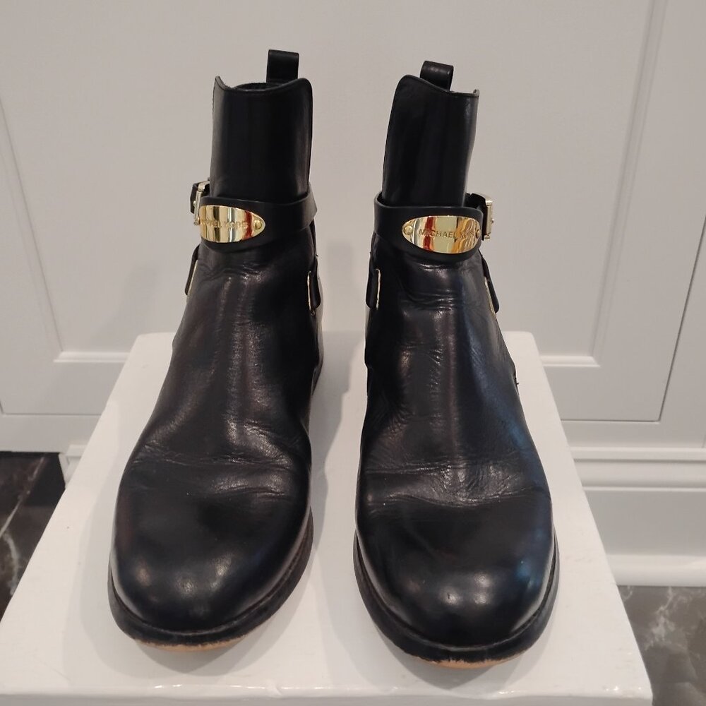 Michael Kors Arley  Leather Ankle Boot 7M